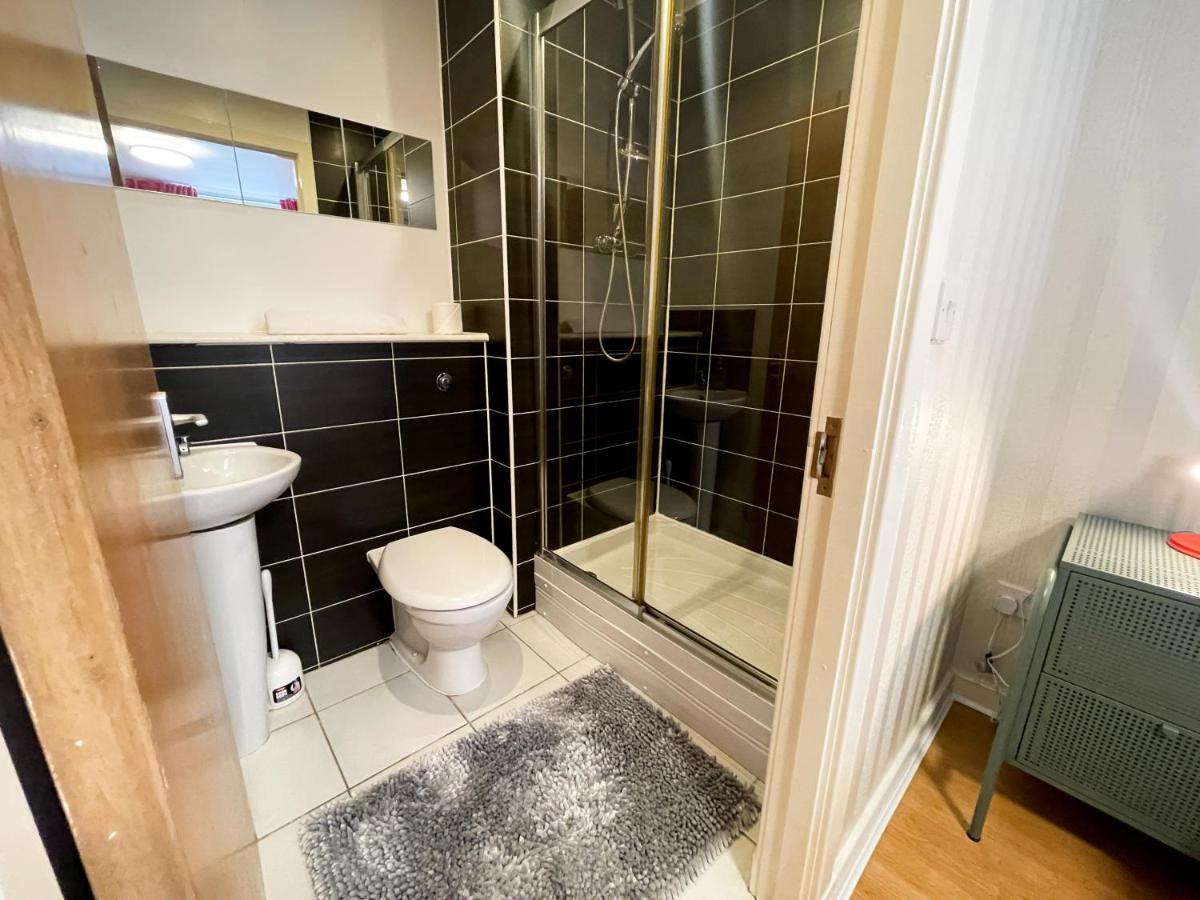 גלאזגו Kelvingrove 2 Bedroom Apartment - Private Parking מראה חיצוני תמונה