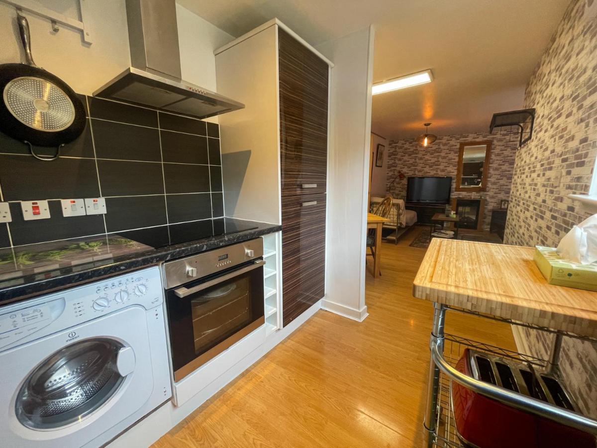 גלאזגו Kelvingrove 2 Bedroom Apartment - Private Parking מראה חיצוני תמונה